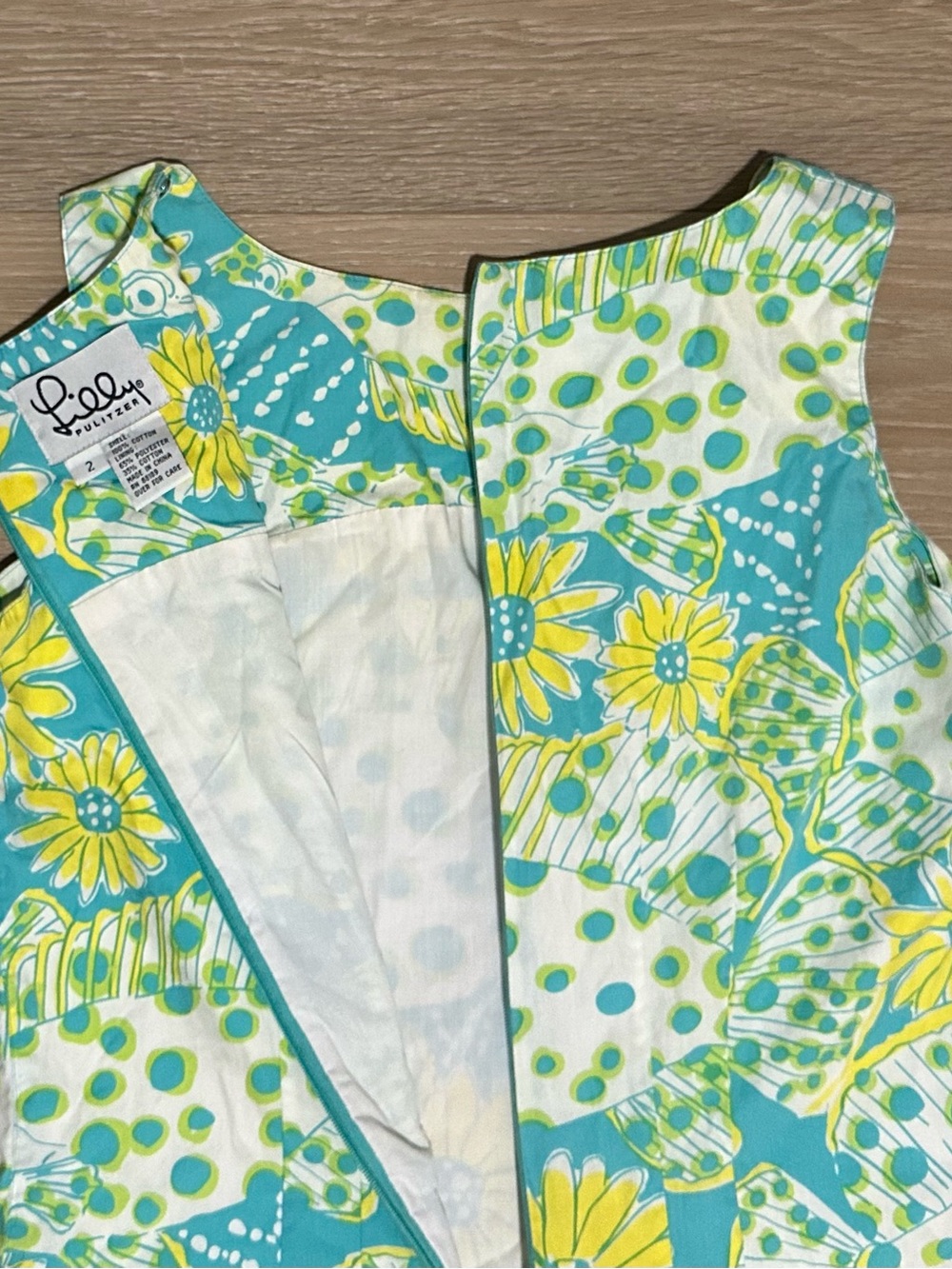 Vintage Lilly Pulitzer Dress in Big Fish Print. Size XS - Picture 4 of 12